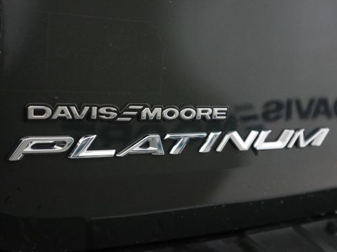 Used 2022 Ford Explorer Platinum w/ Technology Package image 39