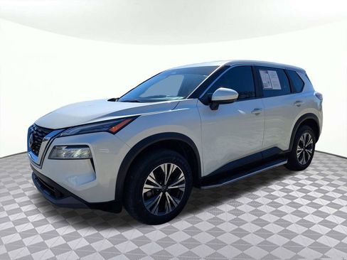 Used 2023 Nissan Rogue SV image 7