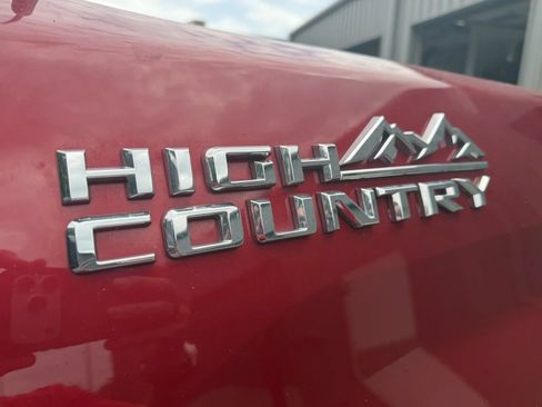 Used 2020 Chevrolet Silverado 3500 High Country w/ Z71 Off-Road Package AWD/4WD image 5