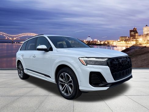 Certified 2026 Audi Q7 2.0T Premium AWD/4WD image 4
