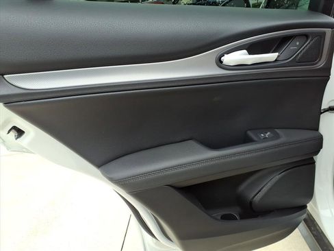 New 2025 Alfa Romeo Stelvio Sprint w/ Convenience Package image 11