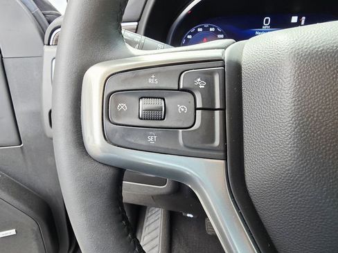 Used 2023 Chevrolet Suburban LT image 24