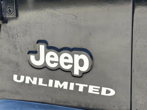 Used 2006 Jeep Wrangler Unlimited AWD/4WD image 26