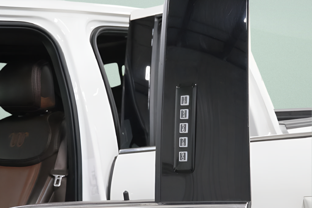 Used 2024 Ford F150 King Ranch AWD/4WD image 40