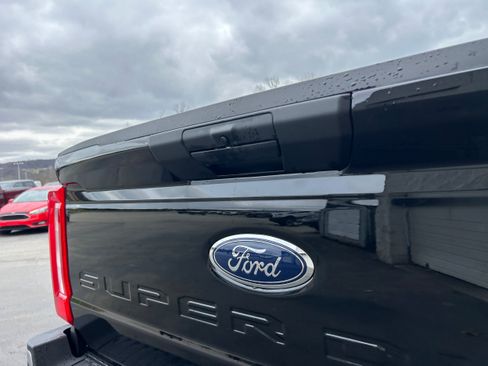 New 2026 Ford F350 XL w/ XL Chrome Package AWD/4WD image 16