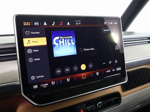 Used 2025 Volkswagen ID. Buzz 1st Edition image 5