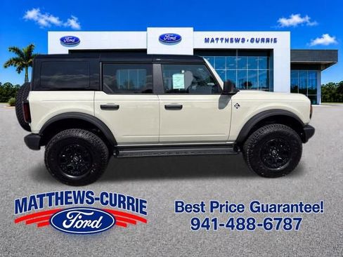 New 2026 Ford Bronco Outer Banks w/ Sasquatch Package AWD/4WD image 3