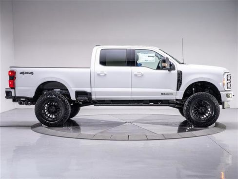 New 2026 Ford F250 XLT w/ XLT Premium Package AWD/4WD image 6