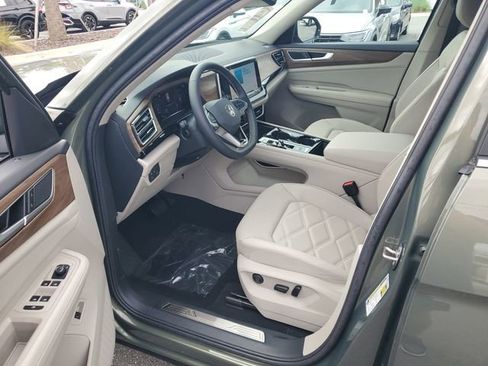 New 2026 Volkswagen Atlas SE FWD image 17