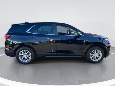 Used 2022 Chevrolet Equinox LT image 4