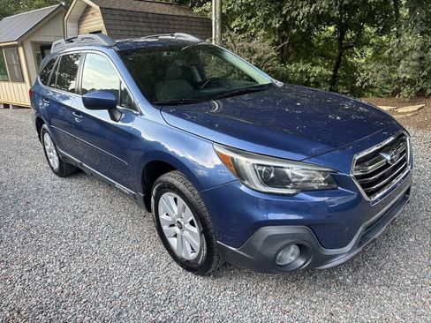 Used 2019 Subaru Outback 2.5i Premium AWD/4WD image 4