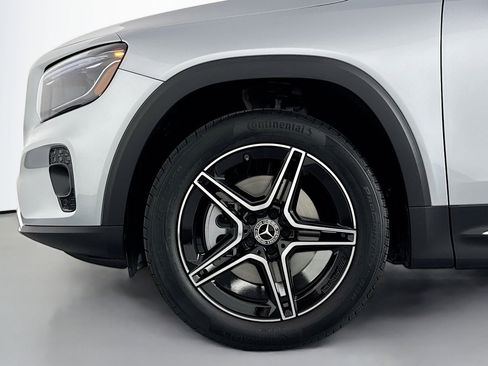 New 2026 Mercedes-Benz GLB 250 image 9