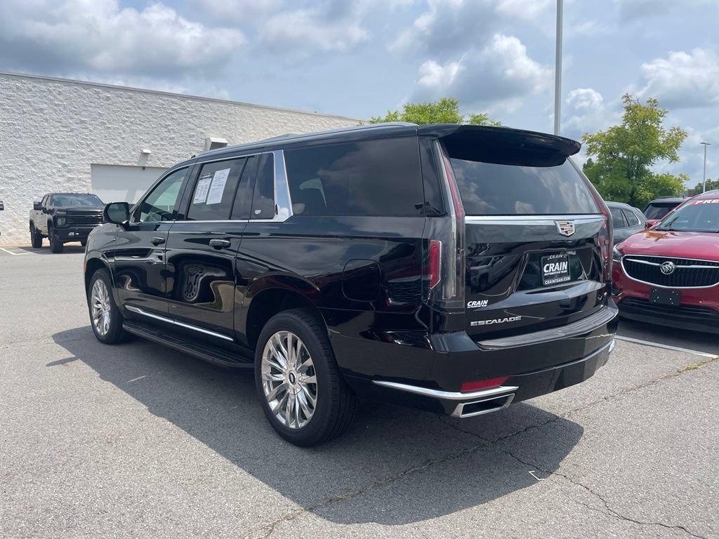 Used 2023 Cadillac Escalade ESV Premium Luxury AWD/4WD image 5