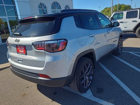 New 2026 Jeep Compass Limited AWD/4WD image 8