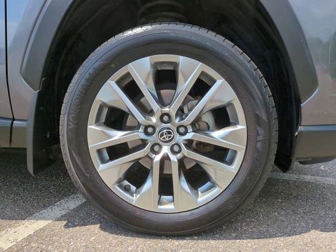 Used 2021 Toyota RAV4 Limited AWD/4WD image 11