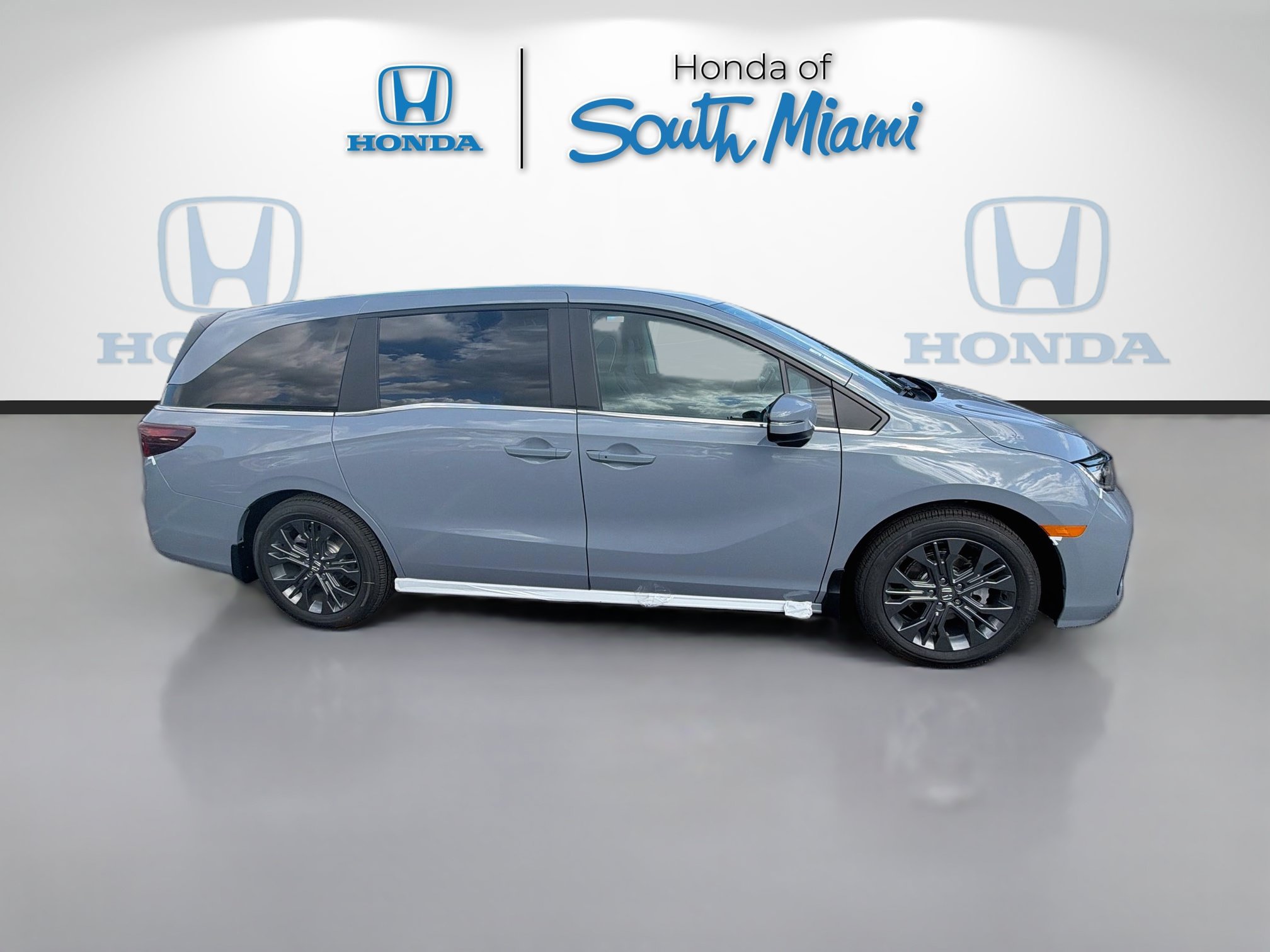New 2027 Honda Odyssey Touring image 8