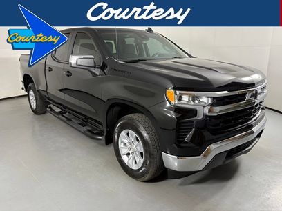 Used 2025 Chevrolet Silverado 1500 LT w/ LPO, Dark Essentials Package