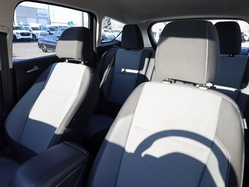 Used 2017 Ford C-MAX Energi SE image 15