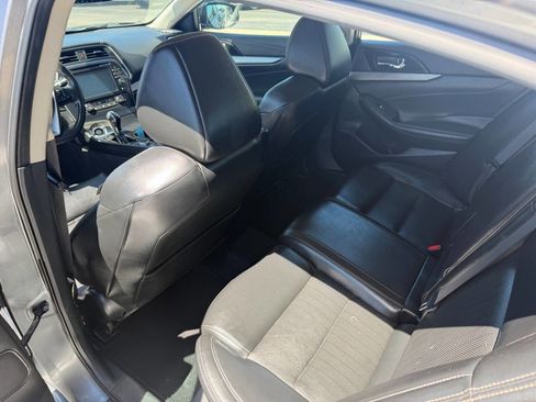 Used 2017 Nissan Maxima 3.5 SV FWD image 10