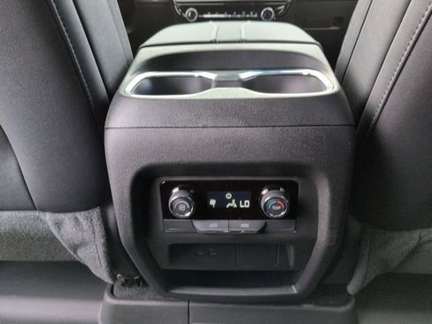 New 2026 Chevrolet Traverse LT w/ LPO, Floor Liner Package image 22