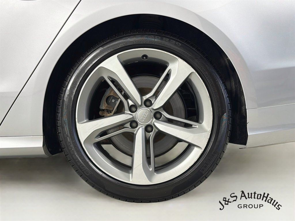 Used 2018 Audi A8 L 4.0T w/ 20" Black Optic Package AWD/4WD image 37