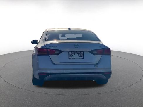 Used 2023 Nissan Altima 2.5 SV image 14