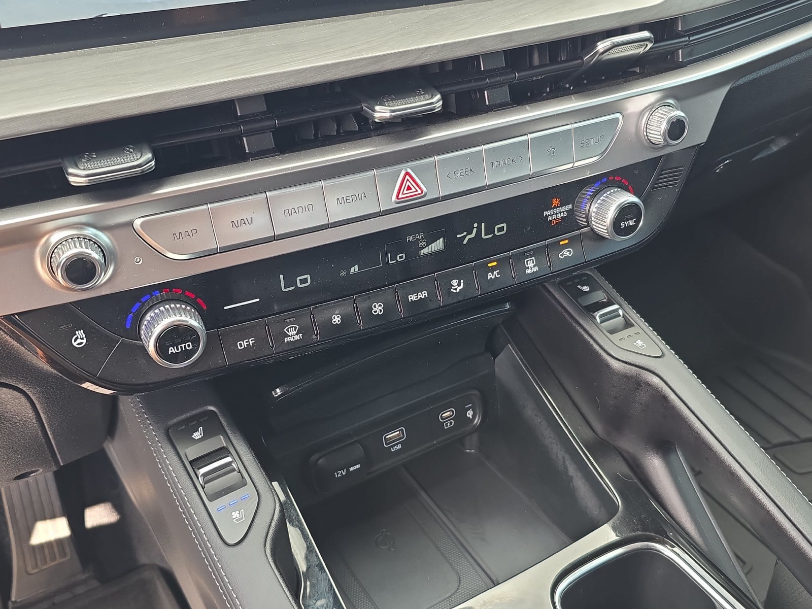 Used 2024 Kia Telluride EX X-Line AWD/4WD image 21