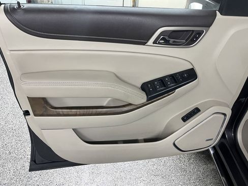 Used 2018 GMC Yukon Denali w/ Denali Ultimate Package image 24