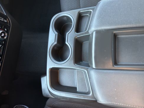 Used 2022 Chevrolet Silverado 1500 LT image 23