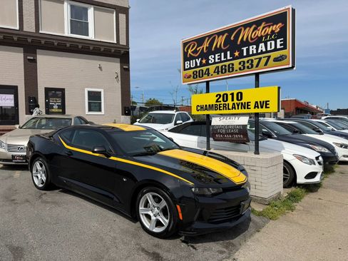 Used 2016 Chevrolet Camaro LT image 1