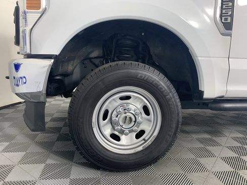 Used 2021 Ford F250 XL w/ Power Equipment Group AWD/4WD image 9