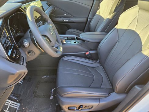 New 2025 Lexus TX 500h AWD image 6