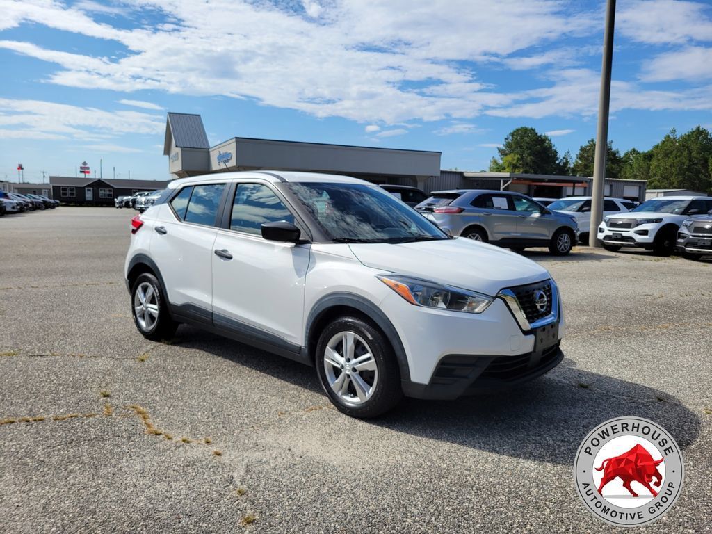 Used 2020 Nissan Kicks S FWD image 9