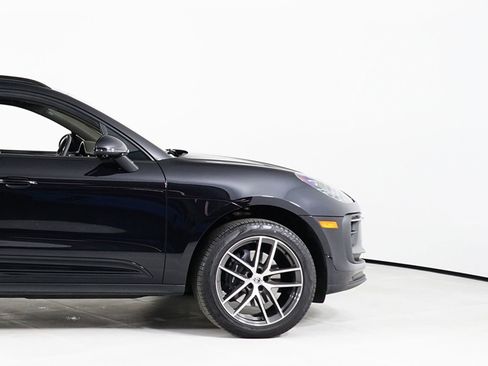 Used 2026 Porsche Macan AWD/4WD image 15