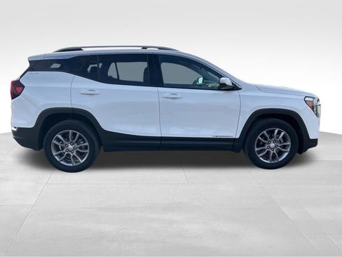 Used 2023 GMC Terrain SLT AWD/4WD image 7