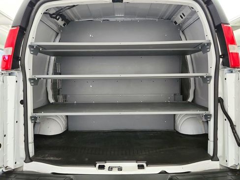 Used 2021 Chevrolet Express 2500 RWD image 23