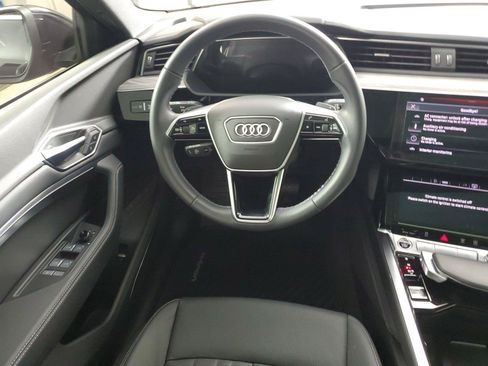 Used 2023 Audi e-tron Premium Plus w/ Premium Plus Package AWD/4WD image 13