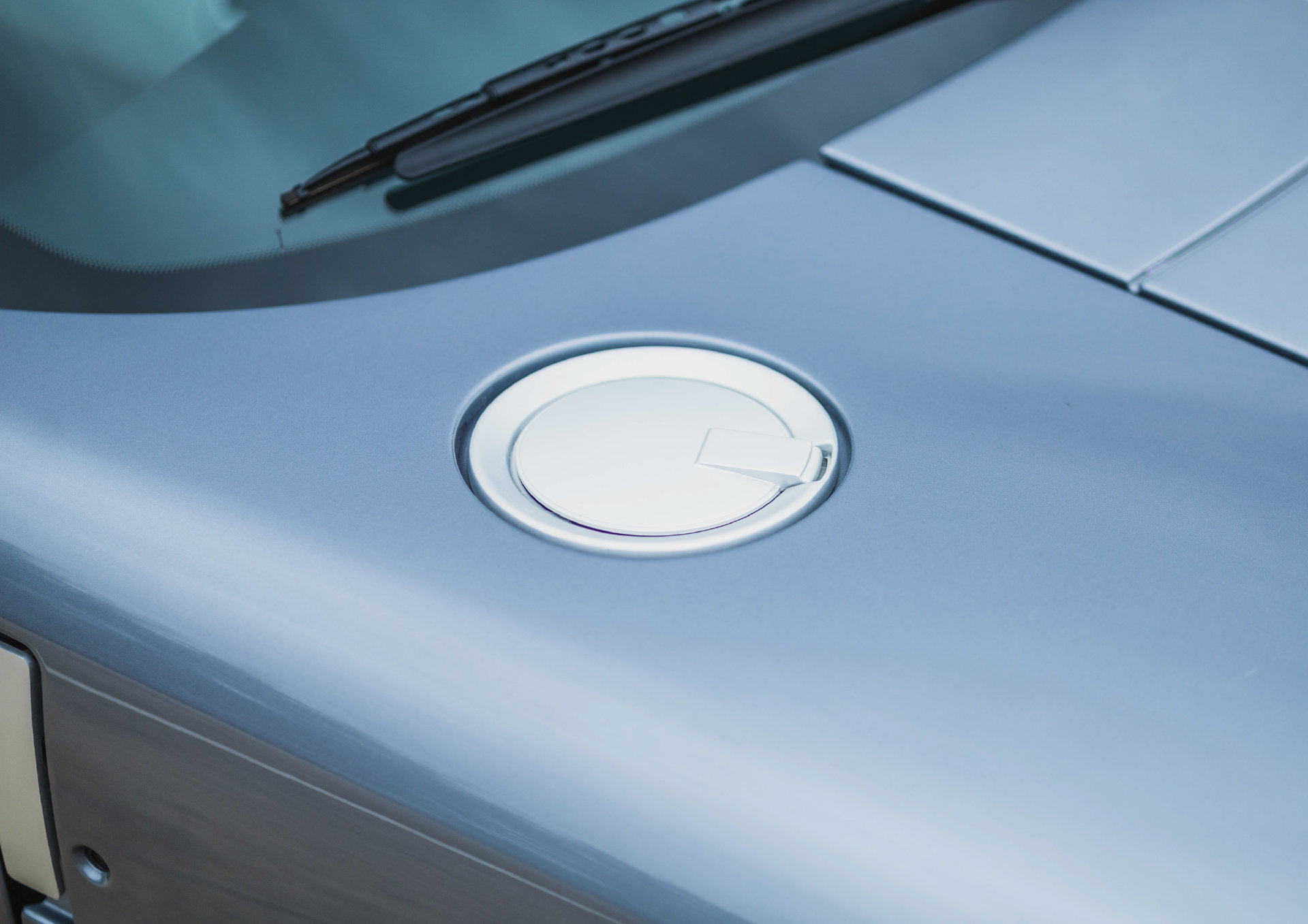 Used 2006 Ford GT RWD image 34
