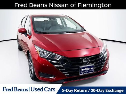 Certified 2023 Nissan Versa SV w/ Trunk Package image 1