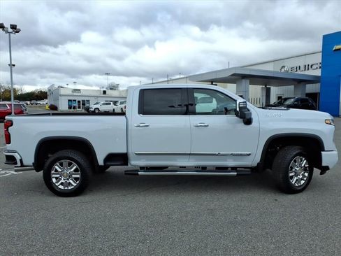New 2026 Chevrolet Silverado 2500 High Country w/ Technology Package image 3