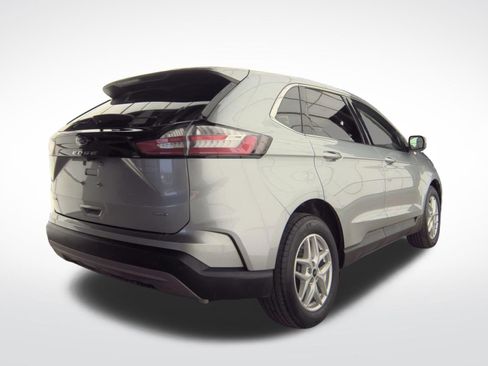 Certified 2023 Ford Edge SEL w/ Convenience Package AWD/4WD image 9