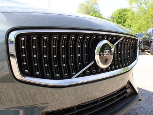 New 2026 Volvo V60 B5 Cross Country Ultra w/ Protection Package Premier AWD/4WD image 11