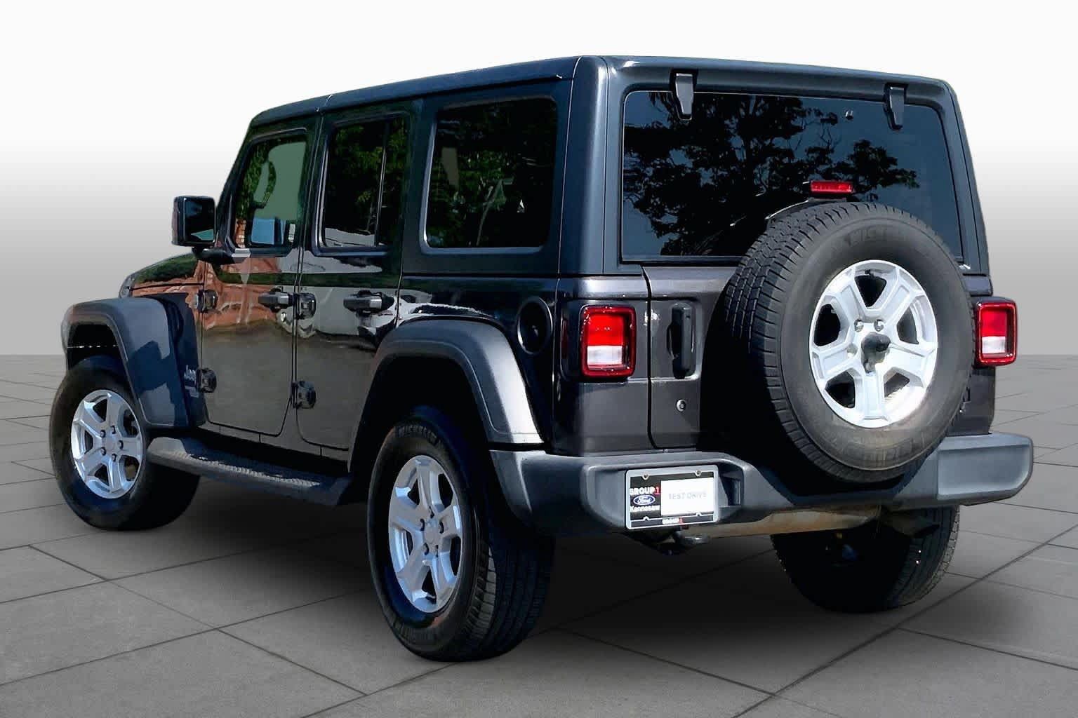 Used 2018 Jeep Wrangler Unlimited Sport S AWD/4WD image 12