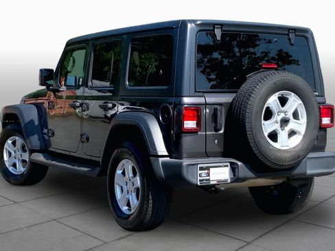 Used 2018 Jeep Wrangler Unlimited Sport S AWD/4WD image 12