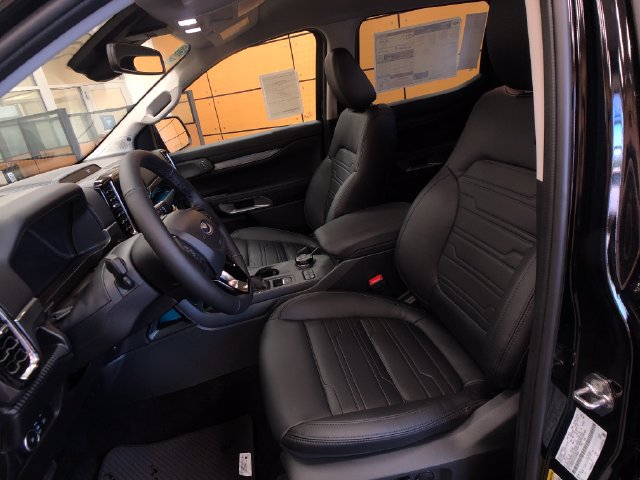 New 2026 Ford Ranger Lariat w/ Black Appearance Package AWD/4WD image 10