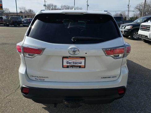 Used 2014 Toyota Highlander Limited image 4