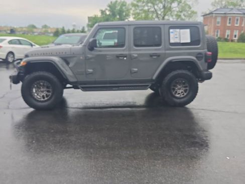 Used 2022 Jeep Wrangler Unlimited Rubicon w/ Xtreme Recon 35" Tire Package AWD/4WD image 4
