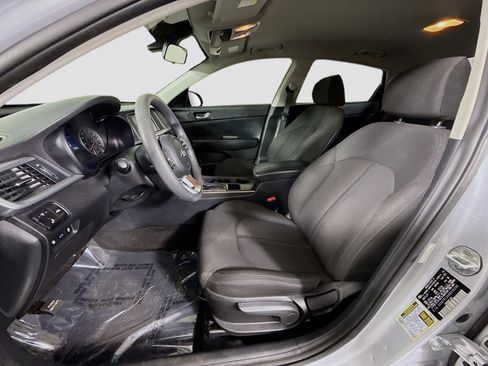Used 2019 Kia Optima LX image 21