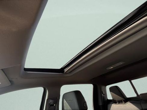 Used 2023 GMC Sierra 3500 Denali w/ Denali Black Diamond Edition image 19