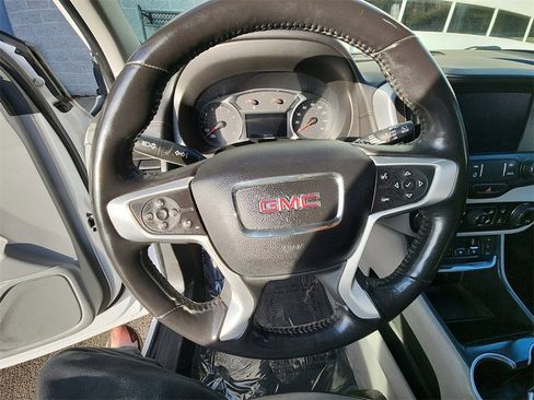 Used 2019 GMC Terrain SLT w/ Preferred Package image 14